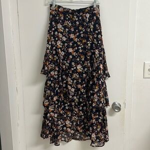 NWT Ann Taylor Floral Flutter Skirt. Size 0